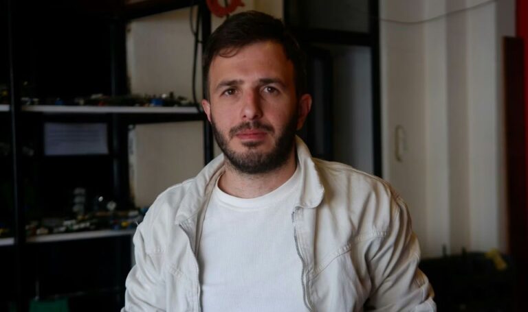 Yazılımcı Burak Özdemir Başaranın Sırlarını Anlatıyor
