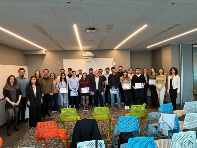 SAP Türkiye’den bir ilk: Genç profesyoneller, üretken yapay zeka sertifikasıyla mezun oldu